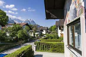 Marlena Hollental Chalet