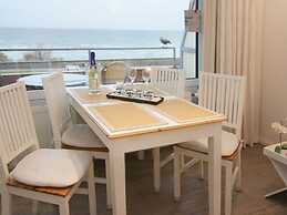 Sea View E&J Paul Comfortable Vacation Home