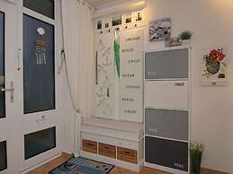 Sea View E&J Paul Comfortable Vacation Home