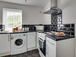 Beach Retreat 1bhk Apt in Skinnigrove