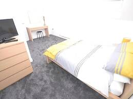 Beach Retreat 1bhk Apt in Skinnigrove