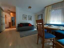 Cosy Holiday Home With Garden