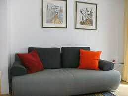 Cosy Holiday Home With Garden