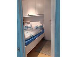 Cosy Holiday Home With Garden