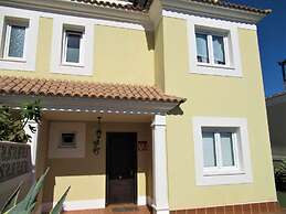 Belvilla by OYO La Maison des Sables