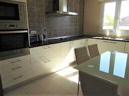 Belvilla by OYO La Maison des Sables