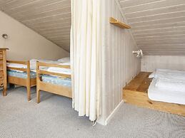 6 Person Holiday Home on a Holiday Park in Hemmet