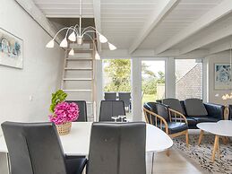 6 Person Holiday Home on a Holiday Park in Hemmet