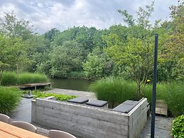 Wellness Villa on the Water Near Harderwijk