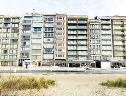 Apartment in Nieuwpoort With sea View