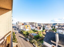 Goudenboom 502 Close to the sea and Center