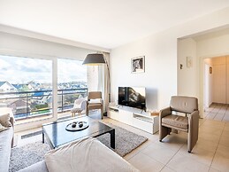 Goudenboom 502 Close to the sea and Center