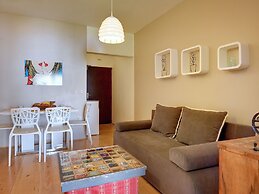 Comfortable Apartment With Private Terrace