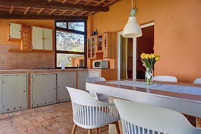 Comfortable Apartment With Private Terrace