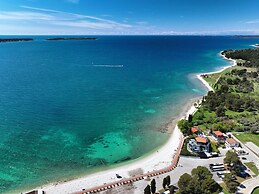 Comfortable Apartment With Private Terrace