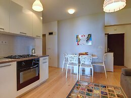 Comfortable Apartment With Private Terrace