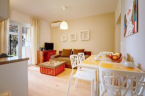 Comfortable Apartment With Private Terrace