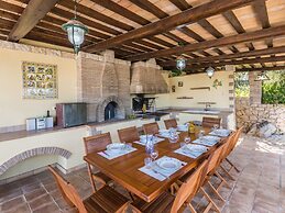 Belvilla by OYO Villa Casetta