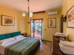 Belvilla by OYO Villa Casetta