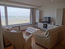 Apartment in Nieuwpoort for 6 Persons