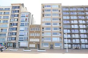 Apartment in Nieuwpoort for 6 Persons