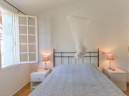 Pleasant Holiday Home in Port Grimaud With Garden