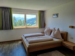 Cozy Holiday Apartment in the Salzburger Land