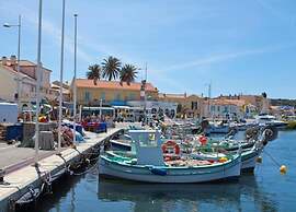 Beautiful Holiday Home With sea View