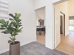 10 Person Holiday Home in Blavand