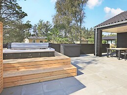 10 Person Holiday Home in Blavand