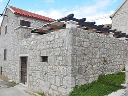 Adorable Home With Private Terrace