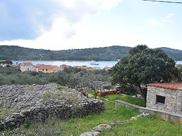 Adorable Home With Private Terrace