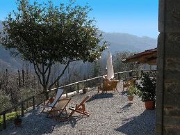 Cottage Olivi Everything for Eleven People