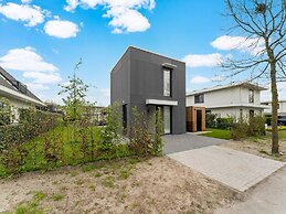 Villa in Zeewolde With Terrace