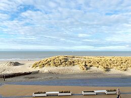 Apartment in Nieuwpoort With Garden