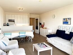 Apartment in Nieuwpoort With Garden