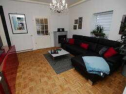 Fischer 2 Modern Retreat