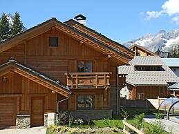 Spacious Chalet With a Sauna and Outdoor Pool