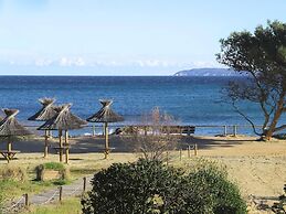Villa for 8 People in an Estate Near the sea