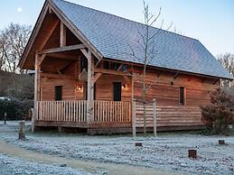 Beautiful Lodge With spa