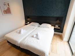 Wellness Bungalow With Whirlpool and Sauna