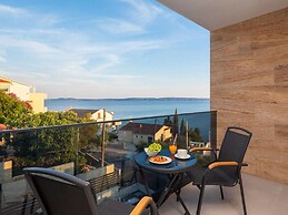 Luxury Villa With Swimming Pool and Sauna