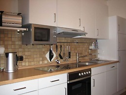 Mechthild and Hans-jurgen Geschwind