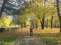 Mechthild and Hans-jurgen Geschwind
