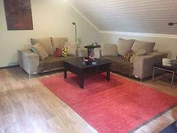 Mechthild and Hans-jurgen Geschwind