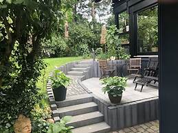 Mechthild and Hans-jurgen Geschwind