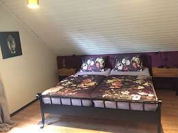 Mechthild and Hans-jurgen Geschwind