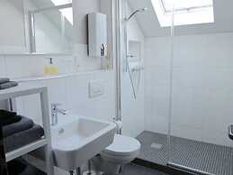 Mechthild and Hans-jurgen Geschwind