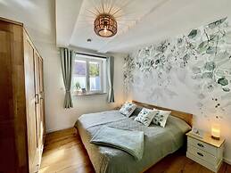 Modern Holiday Home in the Center