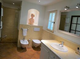 Holiday Home With Garden Near Lorgues